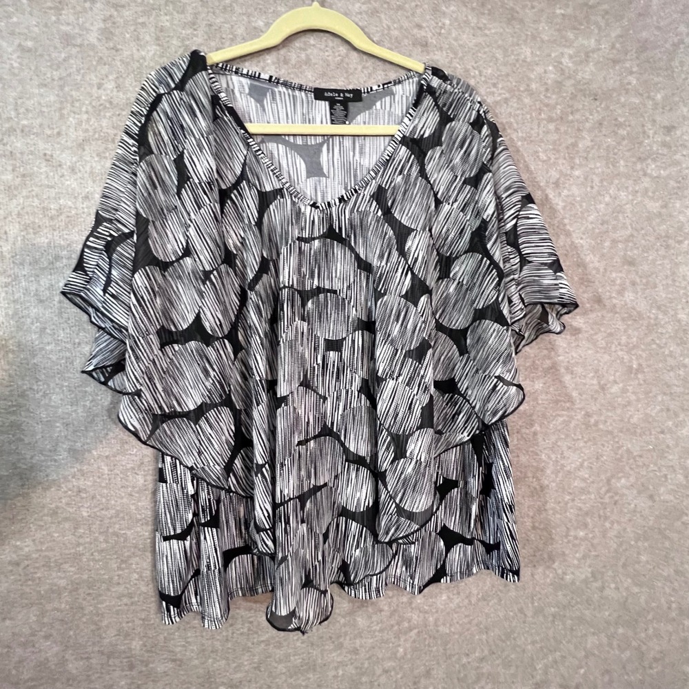 Adele & May Blouse Womens 1X Black White Abstract Cape Overlay Top